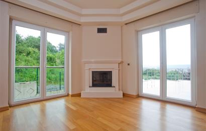 Zekeriyaköy GustoPark'ta 6,5+1 Kiralık Müstakil Villa