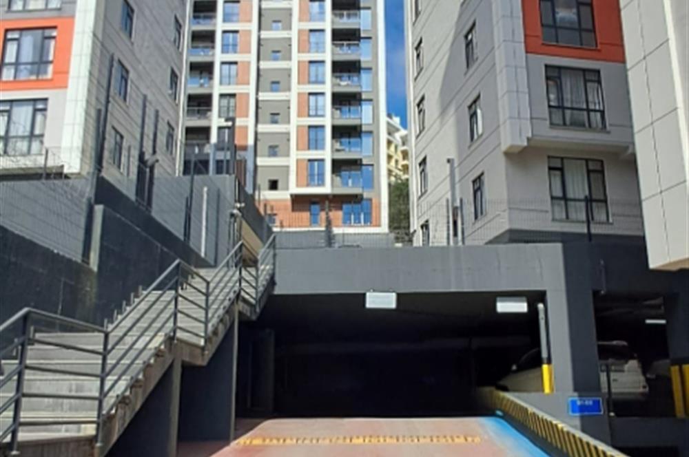 MALTEPE ESENKENT ANADOLU PARK SİTESİNDE BALKONLU 6+1 DUBLEKS