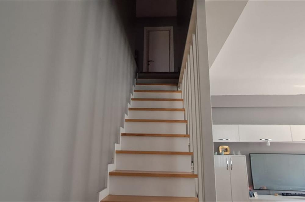 MALTEPE ESENKENT ANADOLU PARK SİTESİNDE BALKONLU 6+1 DUBLEKS