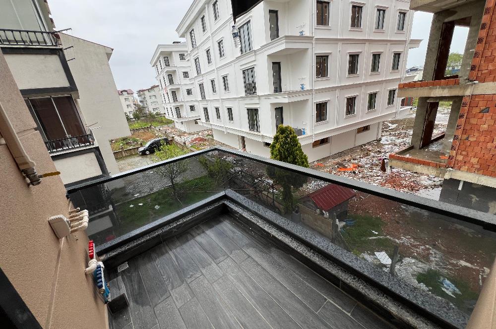 CENTURY 21'DEN EFİRLİ'DE AQUAPARK KARŞISI SATILIK 2+1 DAİRE!