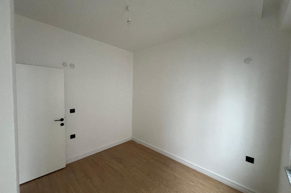 CENTURY 21'DEN EFİRLİ'DE AQUAPARK KARŞISI SATILIK 2+1 DAİRE!