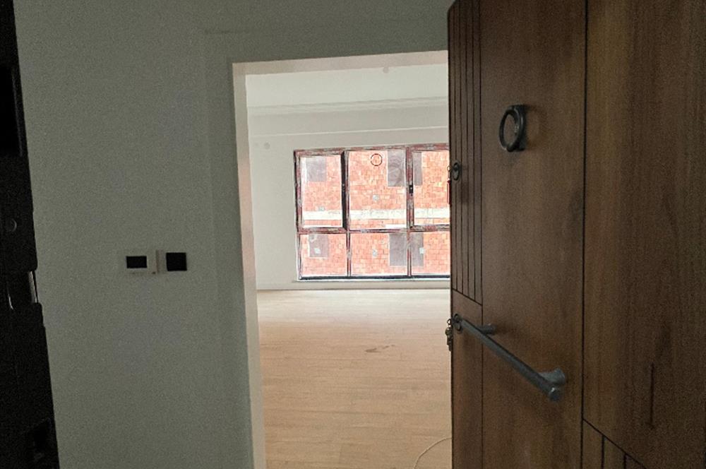 CENTURY 21'DEN EFİRLİ'DE AQUAPARK KARŞISI SATILIK 2+1 DAİRE!