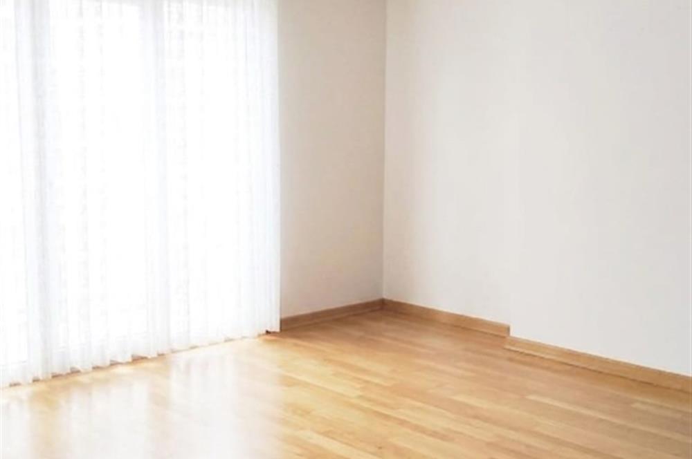 Pendik Yayalar Martan Resident Satılık 4+1 Çatı Dubleksi