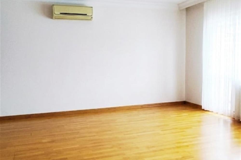 Pendik Yayalar Martan Resident Satılık 4+1 Çatı Dubleksi