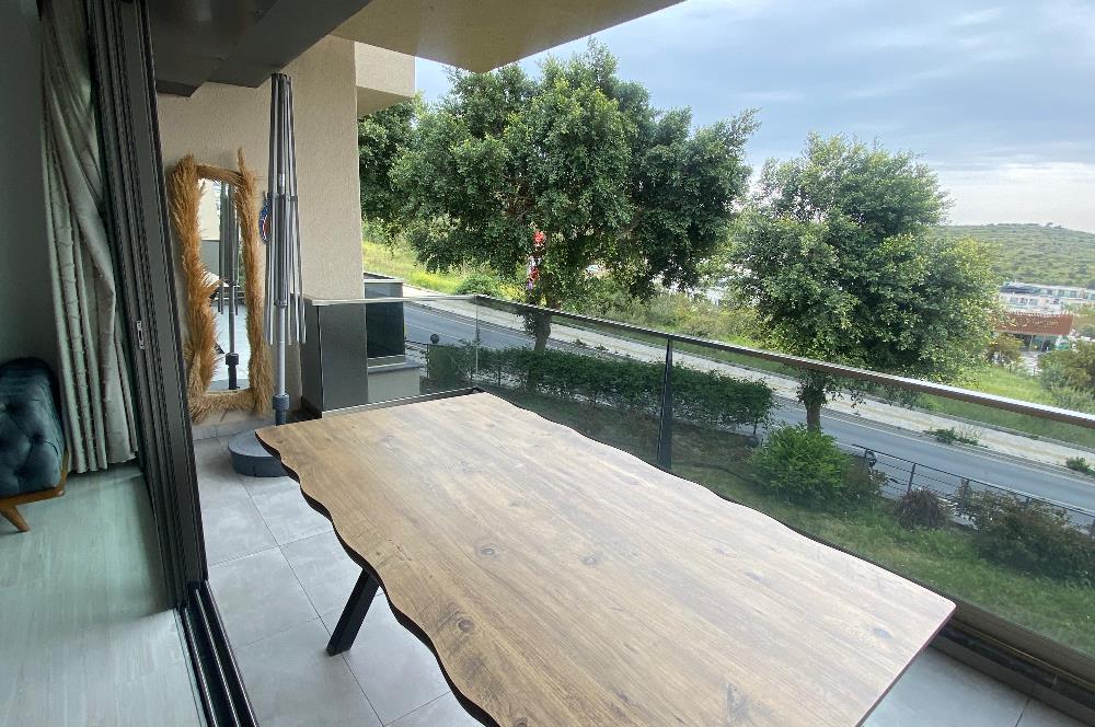 Bardakçı Yüzme Havuzlu Site Mobilyalı Manzaralı Kiralık Daire