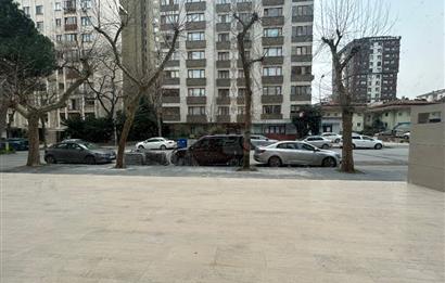 Kozyatağı Kadıpaşa Sokakta yeni 30 m2 SATILIK Dükkan