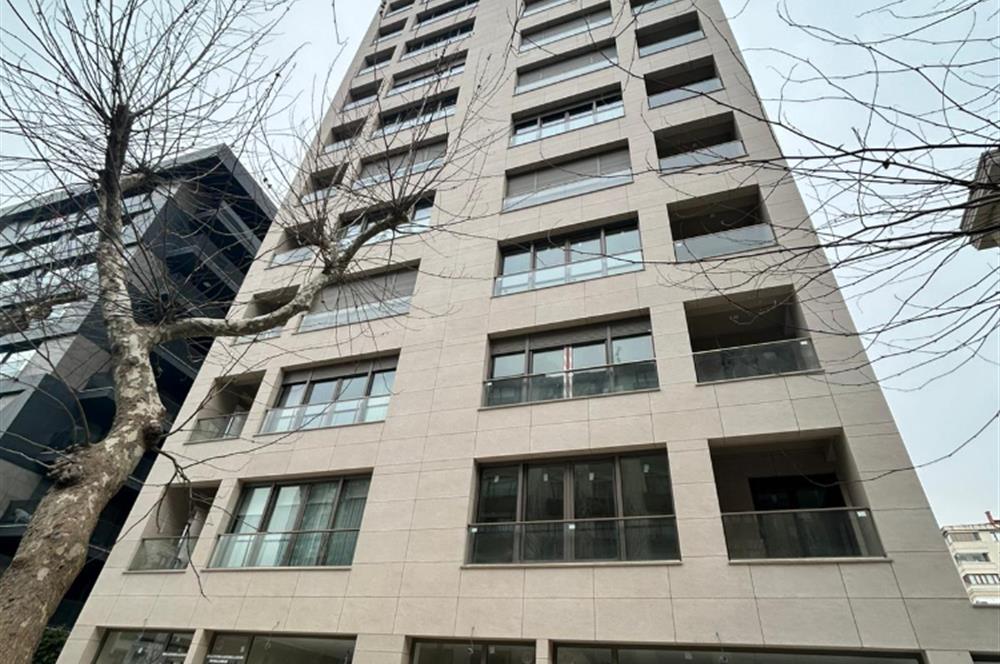 Kozyatağı Kadıpaşa Sokakta yeni 30 m2 SATILIK Dükkan