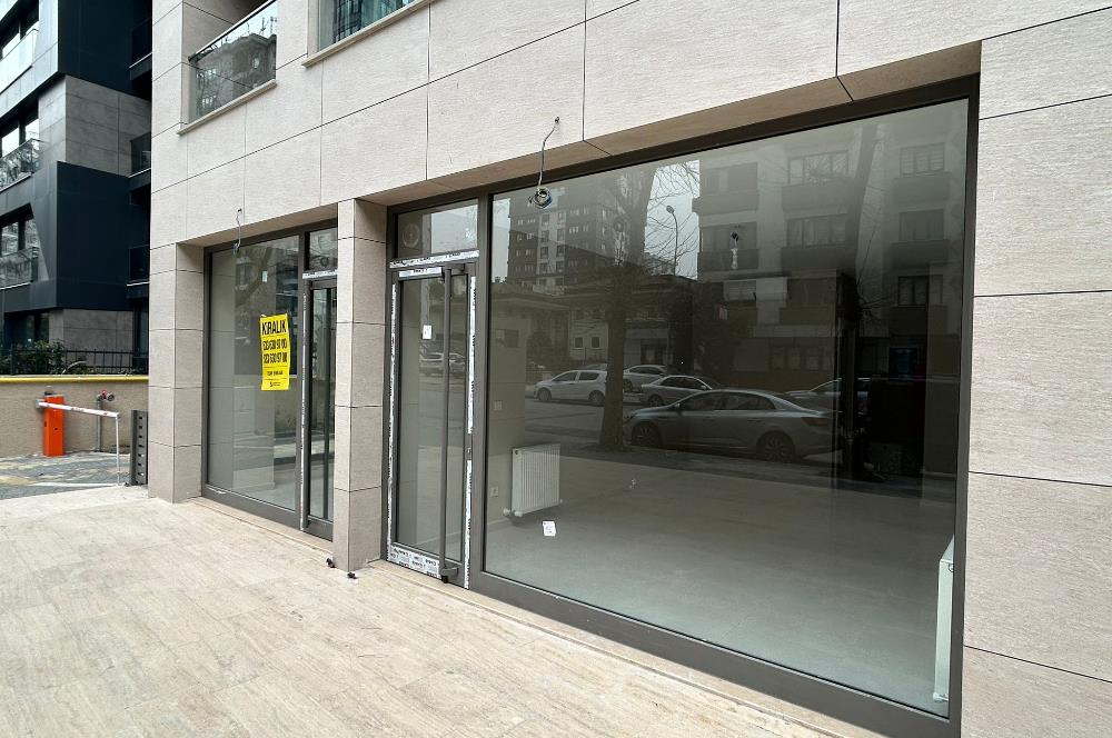 Kozyatağı Kadıpaşa Sokakta yeni 30 m2 SATILIK Dükkan