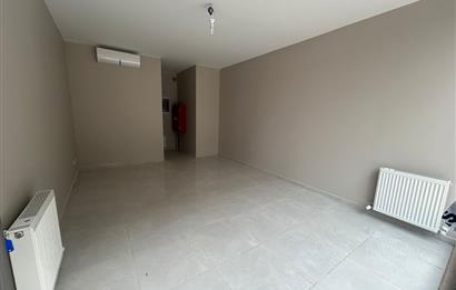 Kozyatağı Kadıpaşa Sokakta yeni 30 m2 SATILIK Dükkan