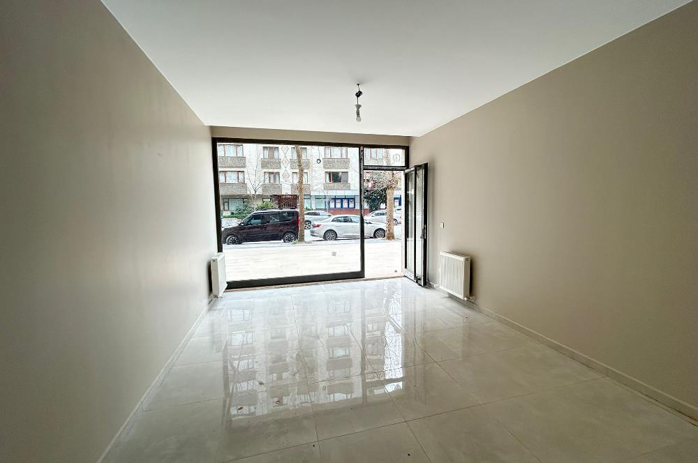 Kozyatağı Kadıpaşa Sokakta yeni 30 m2 SATILIK Dükkan