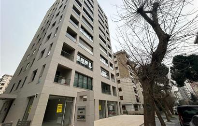 Kozyatağı Kadıpaşa Sokakta yeni 30 m2 SATILIK Dükkan