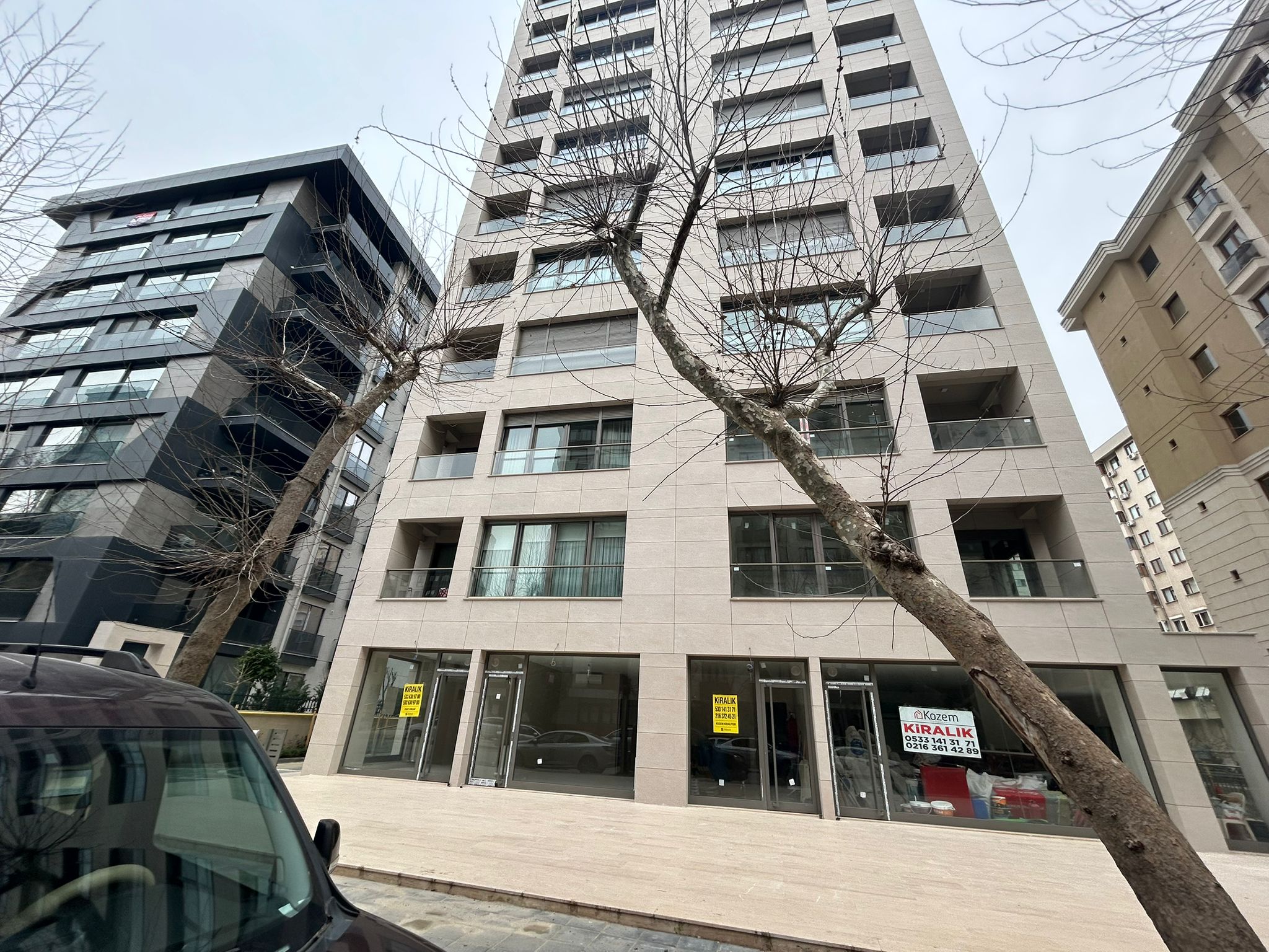 Kozyatağı Kadıpaşa Sokakta yeni 30 m2 SATILIK Dükkan