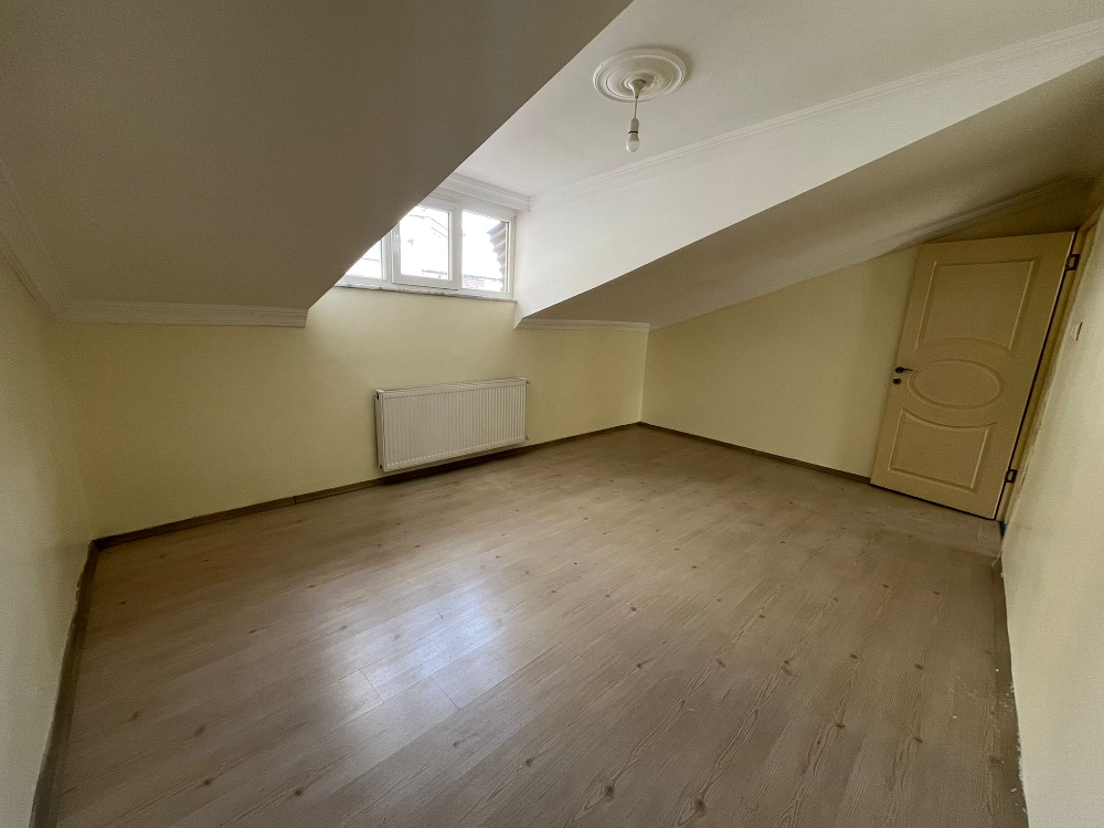 Sultangazi Zübeyde Hanım Mah. İçi Yenilenmiş 1+1 Kiralık Daire