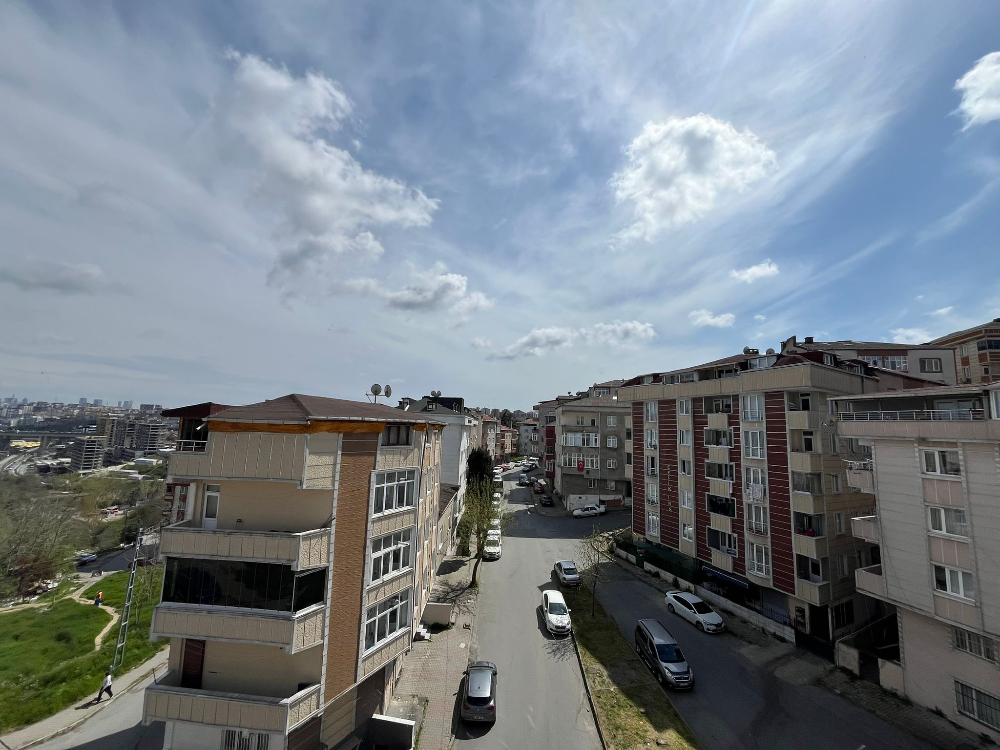 Sultangazi Zübeyde Hanım Mah. İçi Yenilenmiş 1+1 Kiralık Daire