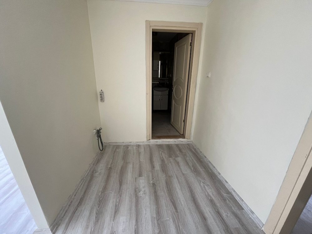 Sultangazi Zübeyde Hanım Mah. İçi Yenilenmiş 1+1 Kiralık Daire