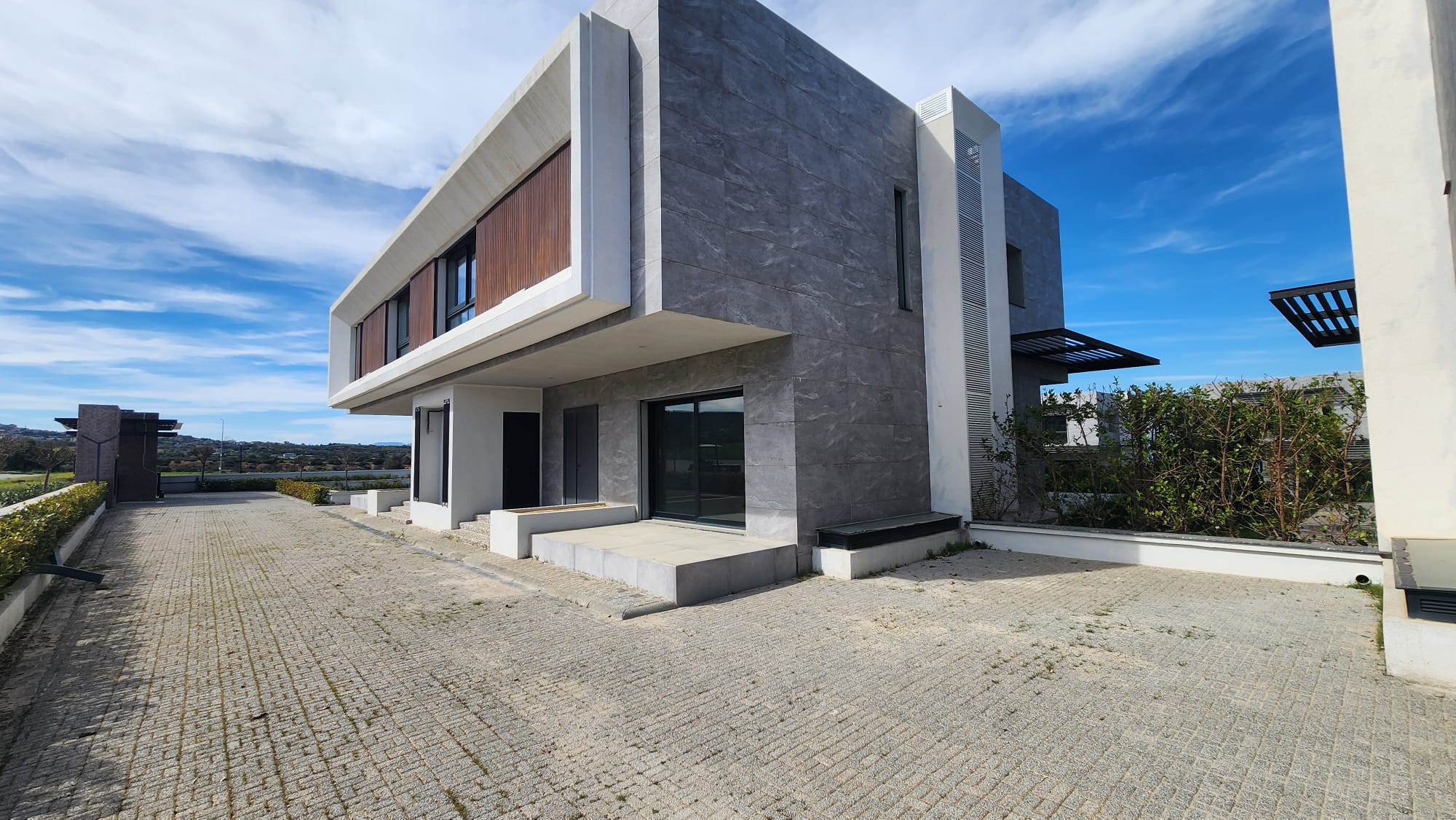 SARUHANDA SATILIK VİLLA