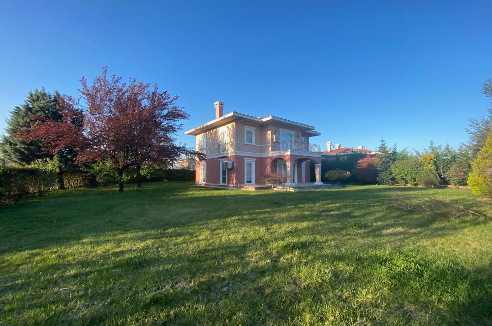 ENKA COUNTRY SİTESİNDE SATILIK LÜKS 5+1 VİLLA