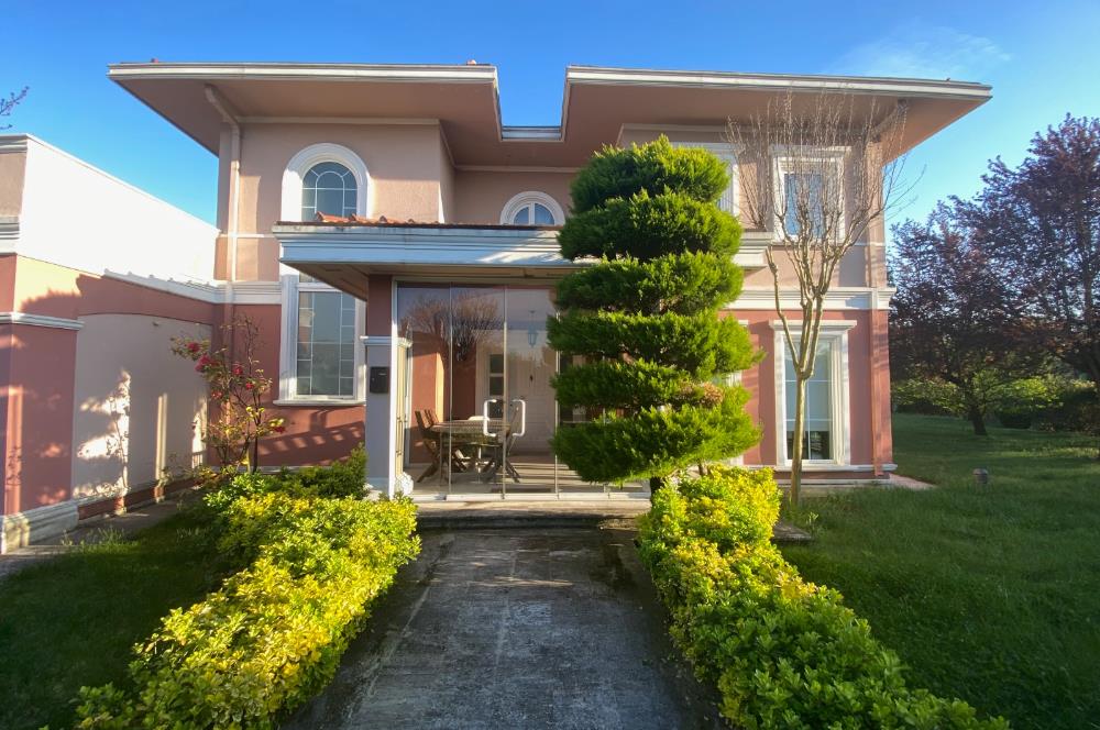 ENKA COUNTRY SİTESİNDE SATILIK LÜKS 5+1 VİLLA