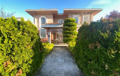 ENKA COUNTRY SİTESİNDE SATILIK LÜKS 5+1 VİLLA