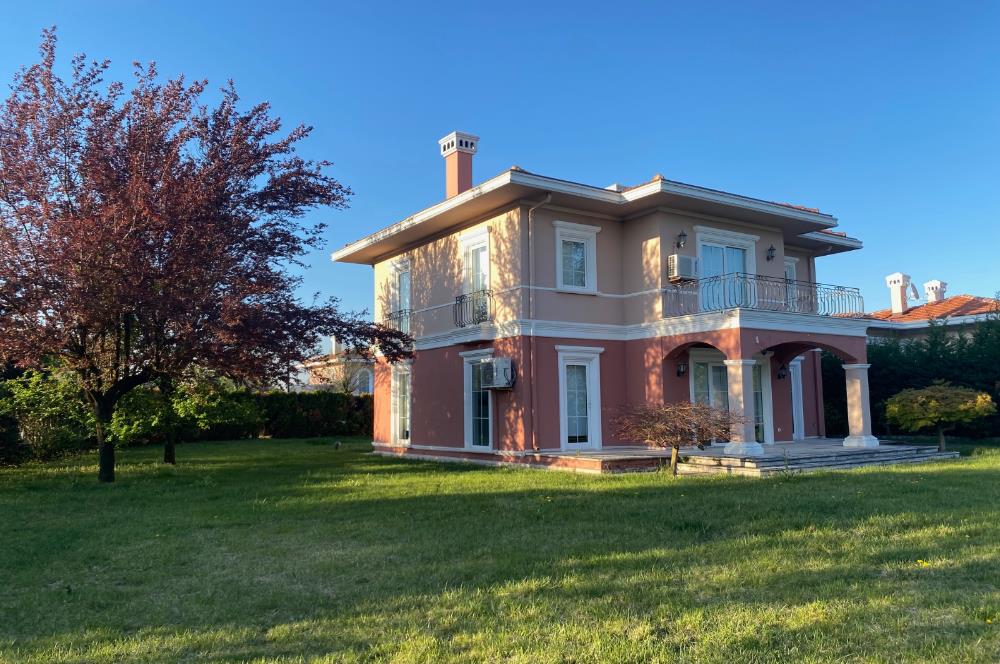 ENKA COUNTRY SİTESİNDE SATILIK LÜKS 5+1 VİLLA