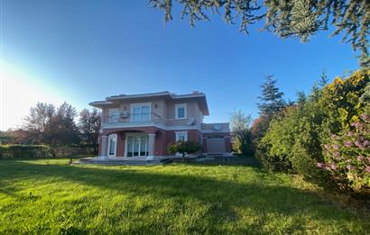 ENKA COUNTRY SİTESİNDE SATILIK LÜKS 5+1 VİLLA