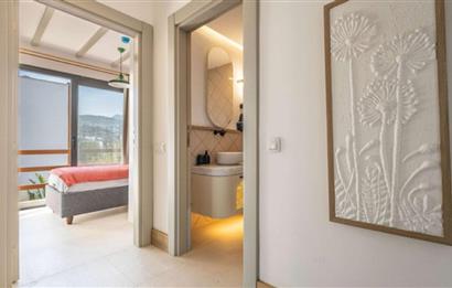 Türkbükü'nde Havuzlu Site İçinde Eşyalı Bahçe Dubleksi