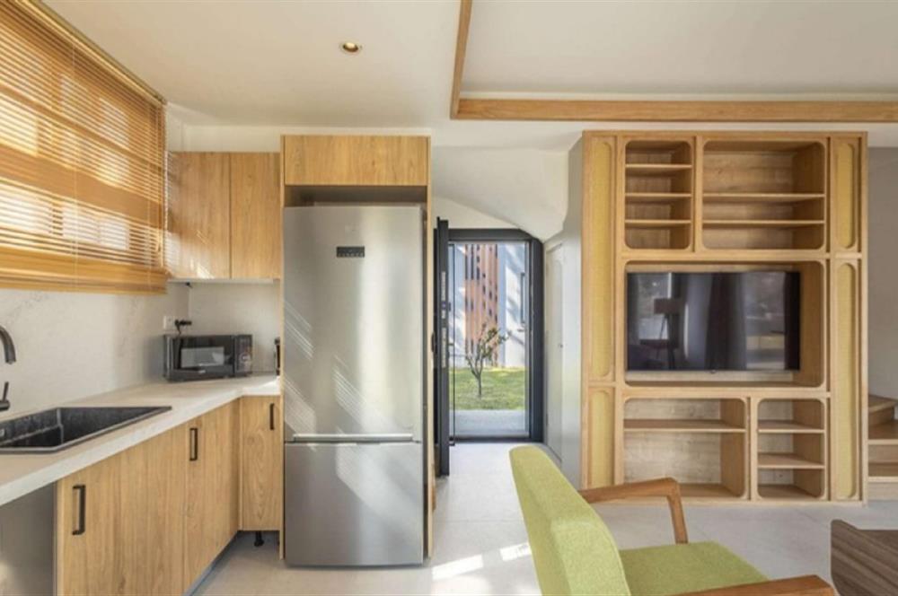 Türkbükü'nde Havuzlu Site İçinde Eşyalı Bahçe Dubleksi