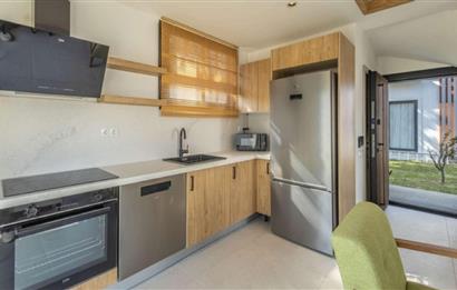 Türkbükü'nde Havuzlu Site İçinde Eşyalı Bahçe Dubleksi