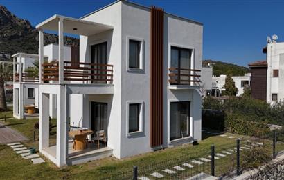 Türkbükü'nde Havuzlu Site İçinde Eşyalı Bahçe Dubleksi