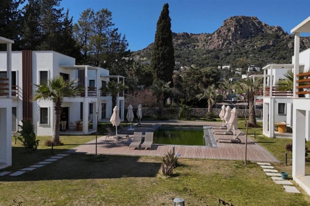 Türkbükü'nde Havuzlu Site İçinde Eşyalı Bahçe Dubleksi