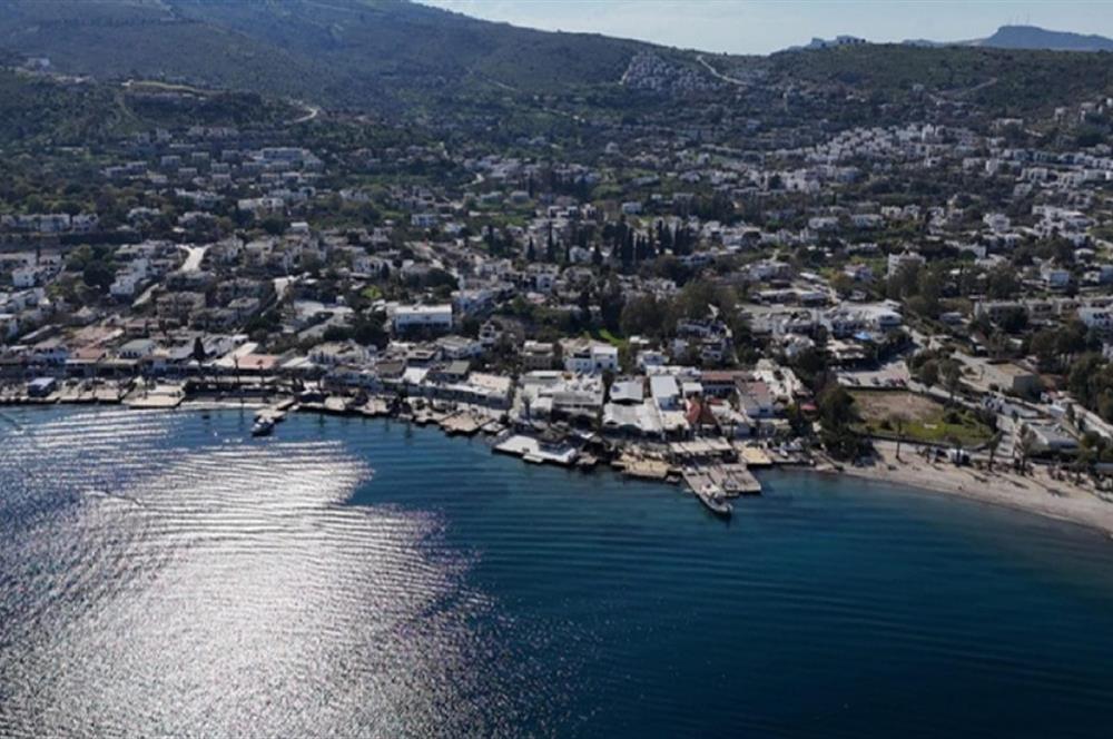 Türkbükü'nde Havuzlu Site İçinde Eşyalı Bahçe Dubleksi