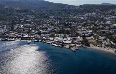 Türkbükü'nde Havuzlu Site İçinde Eşyalı Bahçe Dubleksi