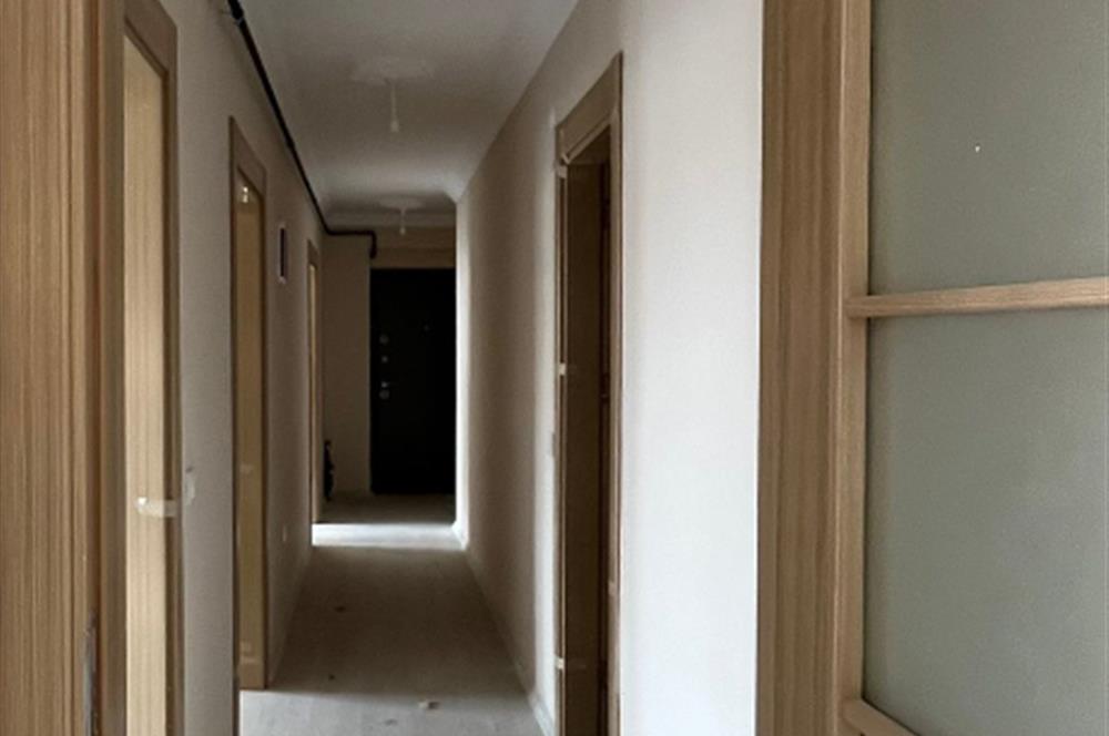 PENDİK ESENLER’DE SİTE İÇİNDE SATILIK SIFIR 2+1