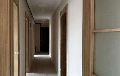 PENDİK ESENLER’DE SİTE İÇİNDE SATILIK SIFIR 2+1