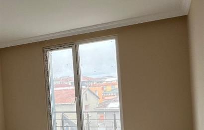 PENDİK ESENLER’DE SİTE İÇİNDE SATILIK SIFIR 2+1