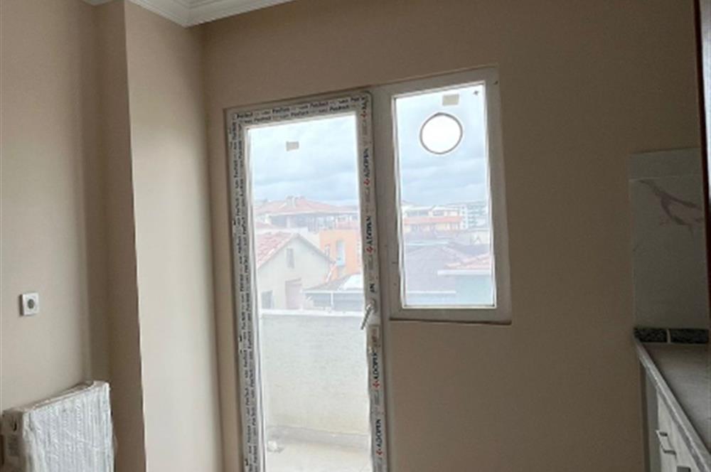 PENDİK ESENLER’DE SİTE İÇİNDE SATILIK SIFIR 2+1