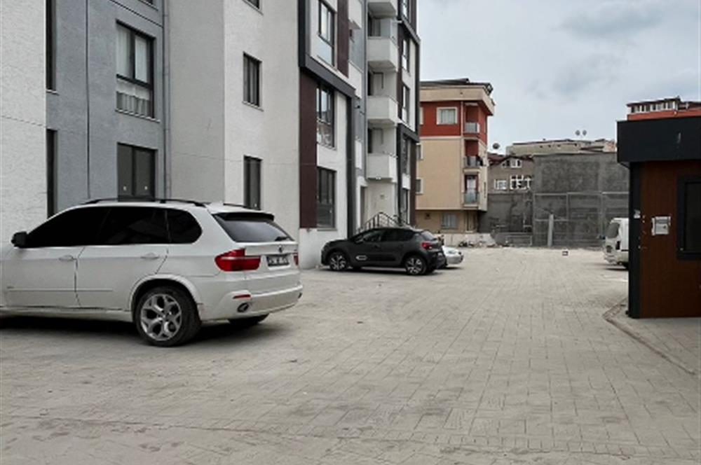 PENDİK ESENLER’DE SİTE İÇİNDE SATILIK SIFIR 2+1