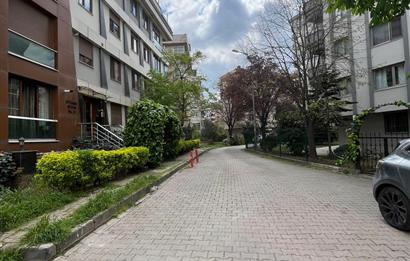BOSTANCI MERKEZDE MÜKEMMEL KONUMDA SİTE İÇİNDE SATILIK 3+1