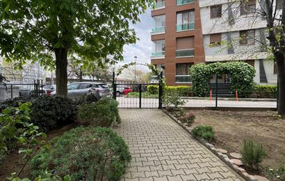 BOSTANCI MERKEZDE MÜKEMMEL KONUMDA SİTE İÇİNDE SATILIK 3+1