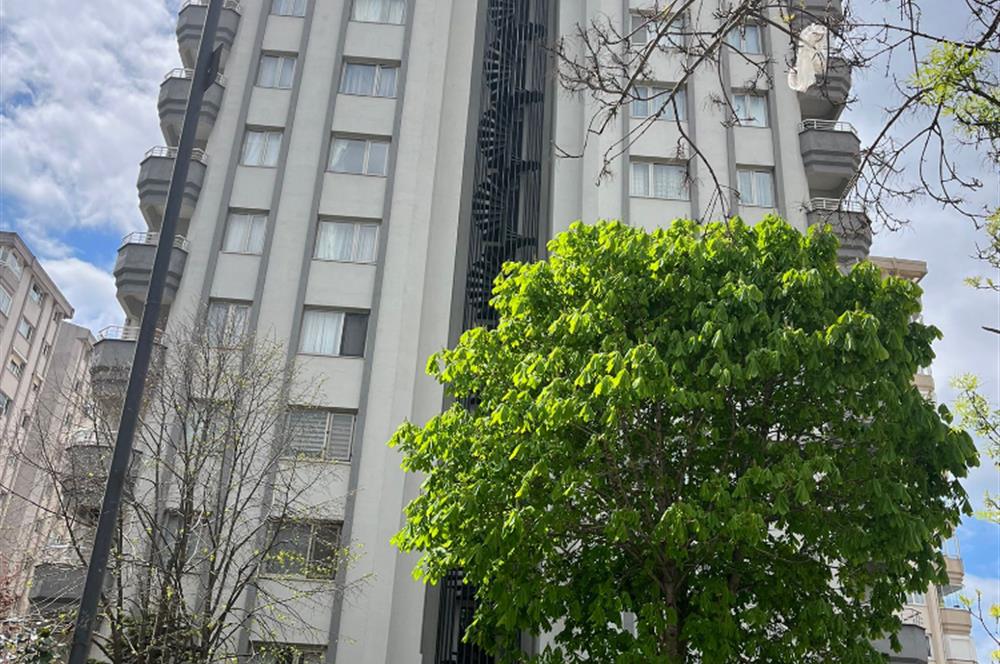 BOSTANCI MERKEZDE MÜKEMMEL KONUMDA SİTE İÇİNDE SATILIK 3+1