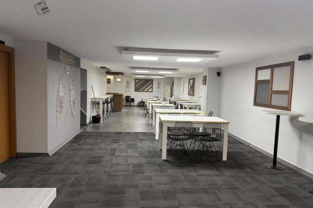 ÇAYIROVA'DA KÜLTÜR MERKEZİ KARŞISI 3 KATLI FIRSAT SATILIK DÜKKAN