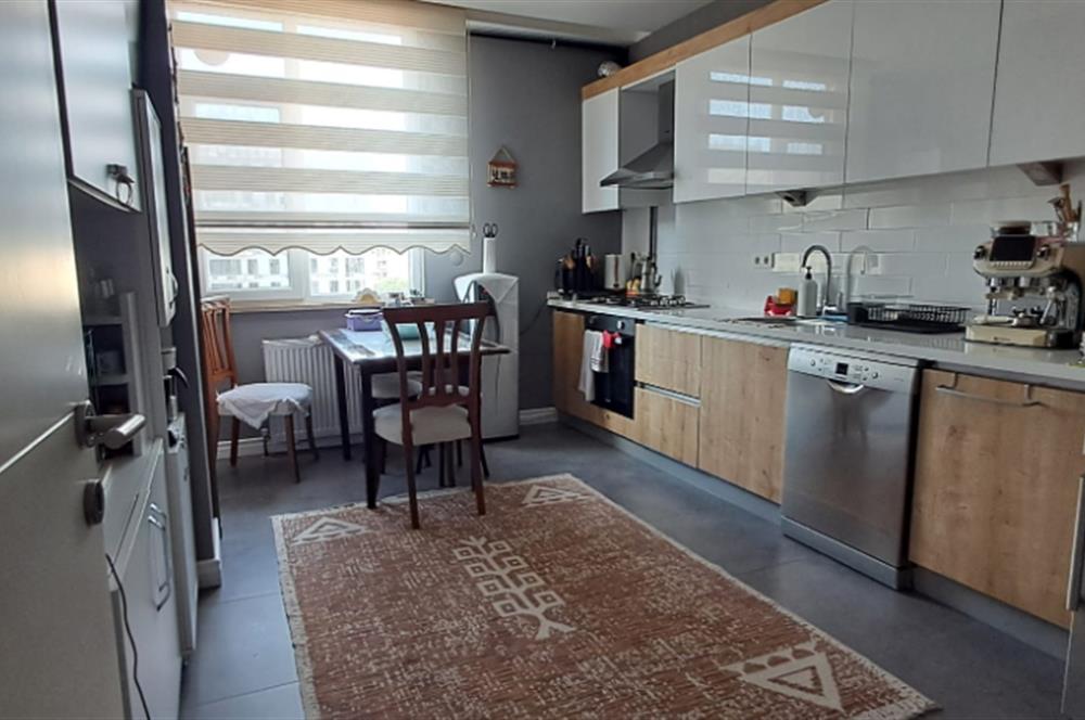 MALTEPE ESENKENT ANADOLU PARK SİTESİNDE BALKONLU 6+1 DUBLEKS