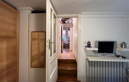 BÜYÜKADA'da YAZ DÖNEMİ AYLIK 2+1 98 M2 BAHÇE KATI KİRALIK DAİRE