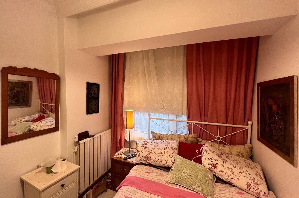 BÜYÜKADA'da YAZ DÖNEMİ AYLIK 2+1 98 M2 BAHÇE KATI KİRALIK DAİRE