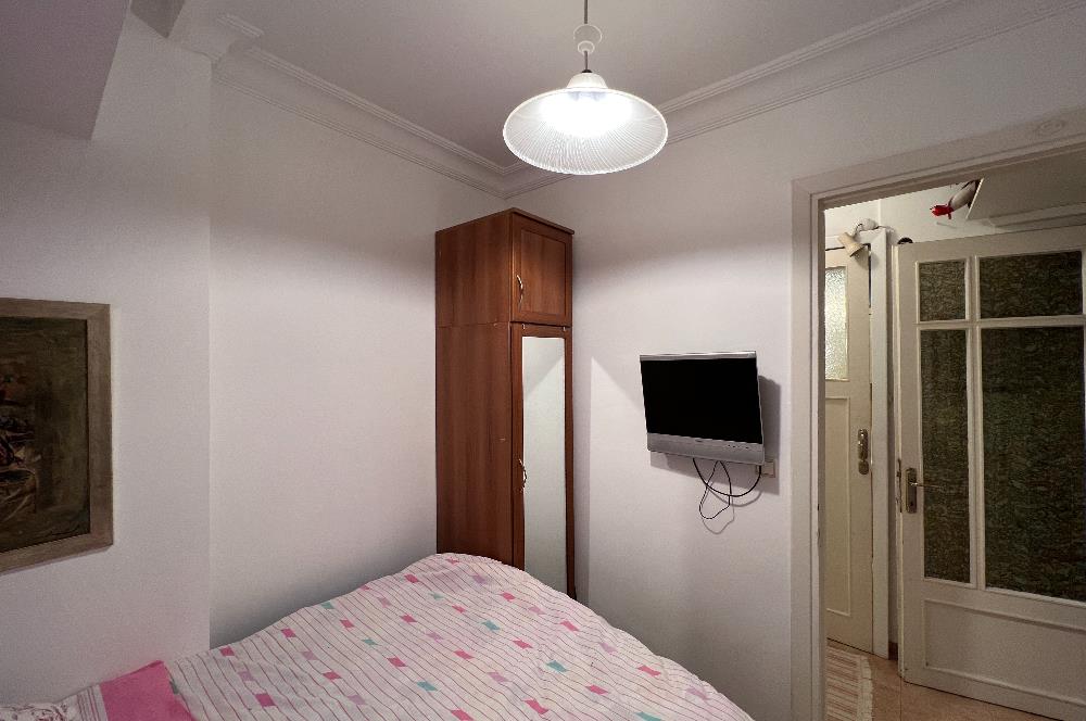 BÜYÜKADA'da YAZ DÖNEMİ AYLIK 2+1 98 M2 BAHÇE KATI KİRALIK DAİRE