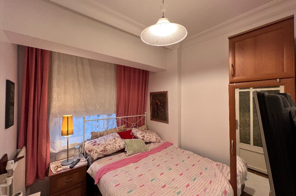 BÜYÜKADA'da YAZ DÖNEMİ AYLIK 2+1 98 M2 BAHÇE KATI KİRALIK DAİRE