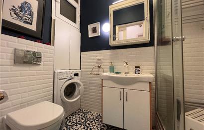 BÜYÜKADA'da YAZ DÖNEMİ AYLIK 2+1 98 M2 BAHÇE KATI KİRALIK DAİRE