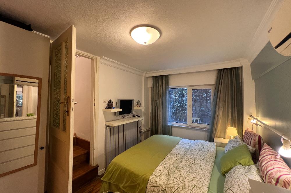 BÜYÜKADA'da YAZ DÖNEMİ AYLIK 2+1 98 M2 BAHÇE KATI KİRALIK DAİRE