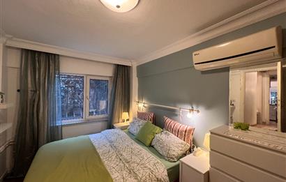 BÜYÜKADA'da YAZ DÖNEMİ AYLIK 2+1 98 M2 BAHÇE KATI KİRALIK DAİRE