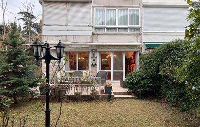 BÜYÜKADA'da YAZ DÖNEMİ AYLIK 2+1 98 M2 BAHÇE KATI KİRALIK DAİRE